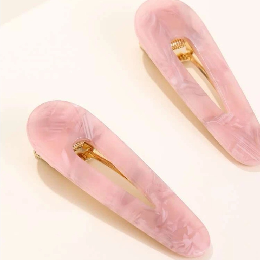 NEVER WORN BABY PINK HAIR CLIPS - TWO HAIR CLIPS
